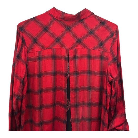 SOHO Women SZ M Red Plaid Button Up Lightweith Shirt Slit Insert Back Casual - Picture 14 of 14